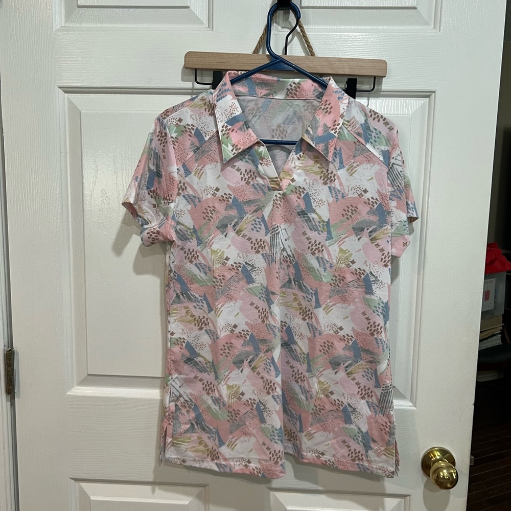 Women’s Ivicoer short sleeve collared V neck golf shirt with lapel collar